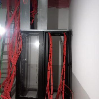 Racks, cabos de rede